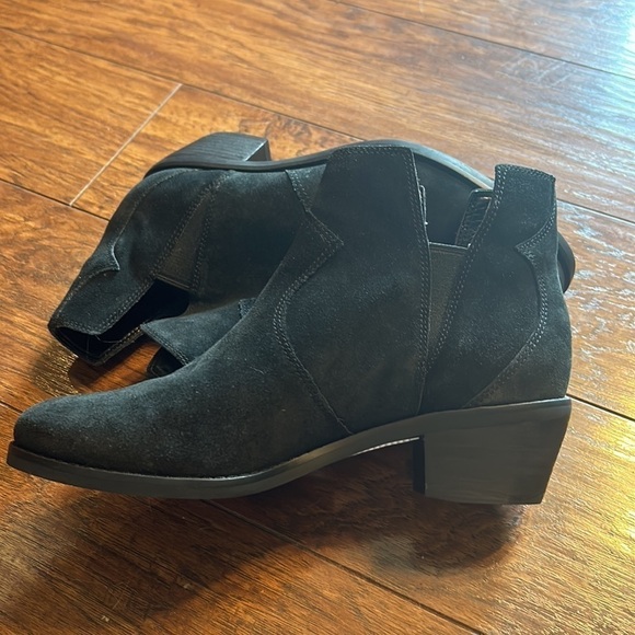 Cole Haan Alayna Slouch Suede Bootie NWOT - Picture 8 of 9